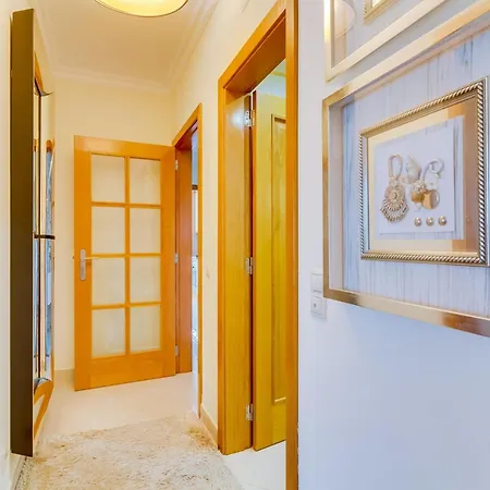 Al - Moura Vilamoura