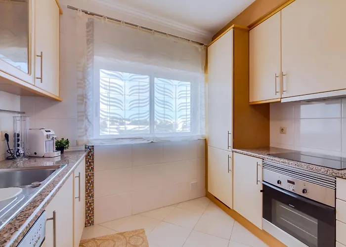 Al - Moura Apartamento