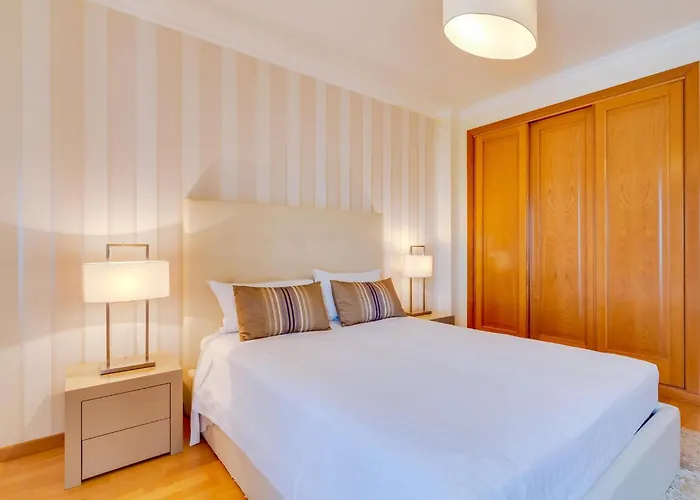 Al - Moura Apartment *