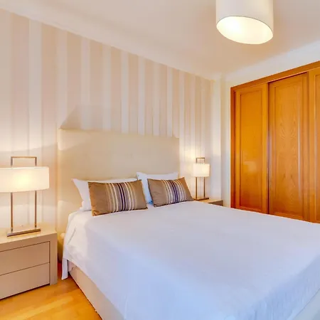 Al - Moura Apartment *